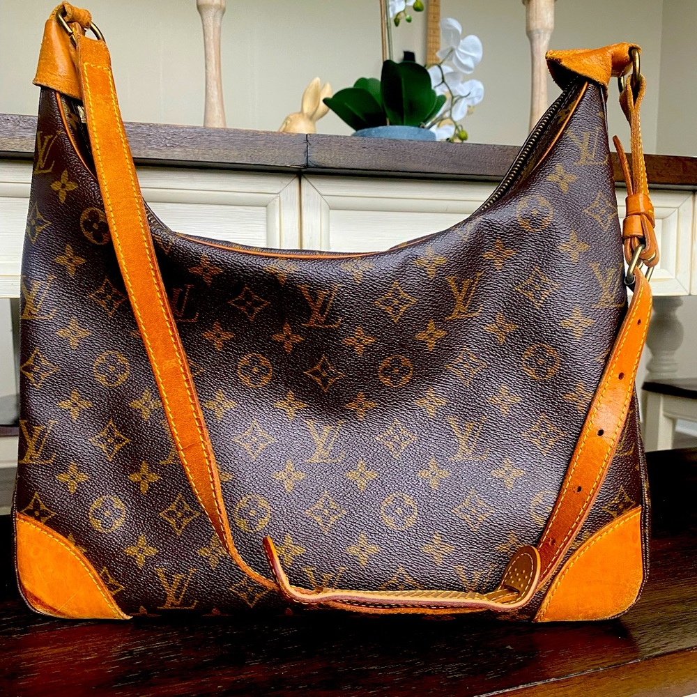 Authentic Louis Vuitton. Rare Bagatelle Boulogne